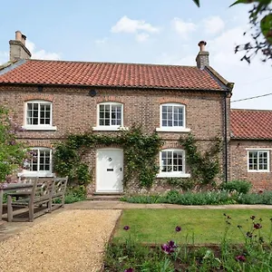 richmond-house-felixkirk-yo7-2dp.yorkshirehotels.net/