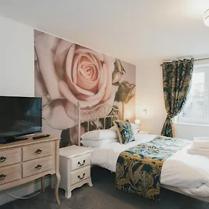 River Court By Payman Club Cambridge (Cambridgeshire)