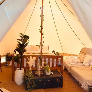 Fen Meadows Glamping - Luxury And Bell Tents Cambridge (Cambridgeshire)