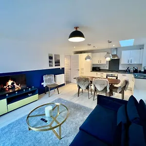 Olea Tree House Cambridge (Cambridgeshire)