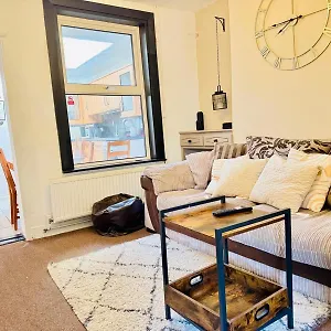 Jasper's Pet-friendly Family Haven Cambridge (Cambridgeshire)